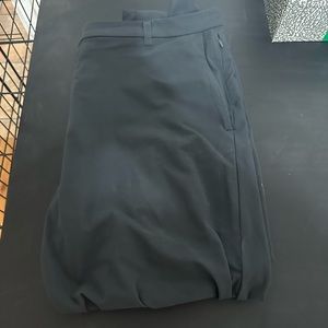 Commission Classic-Fit Pant 32"
*Warpstreme